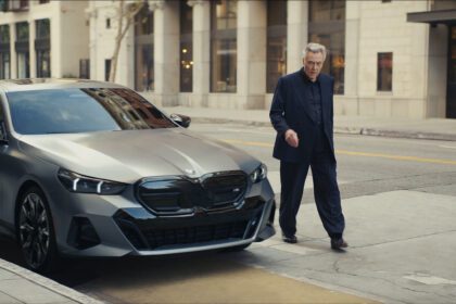 Christopher Walken postavlja ton u BMW-ovoj reklami za Super Bowl
