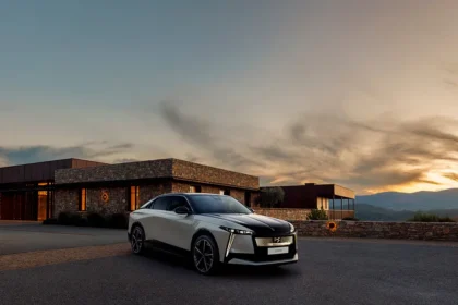 Ds N°8 Premium električni SUV s dosegom od 750 km i francuskim šarmom