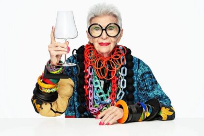 Iris Apfel Aukcija Suvenira