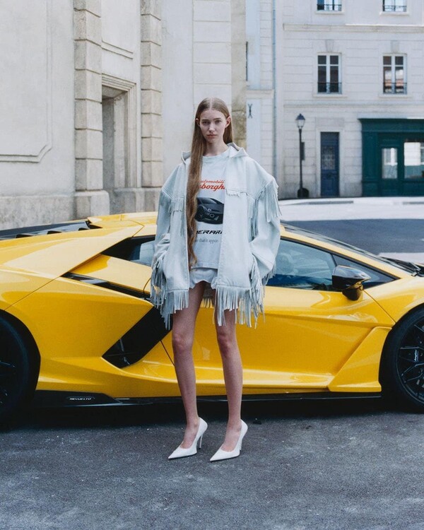 Kampanja Balenciaga Lamborghini3
