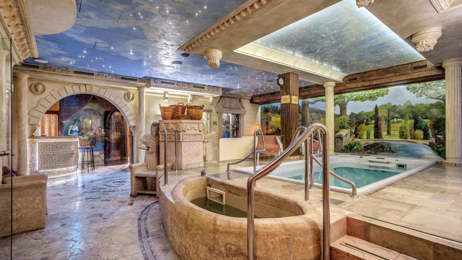 Kompleks Rimskih kupki Manorhouse Poi 0190panorama