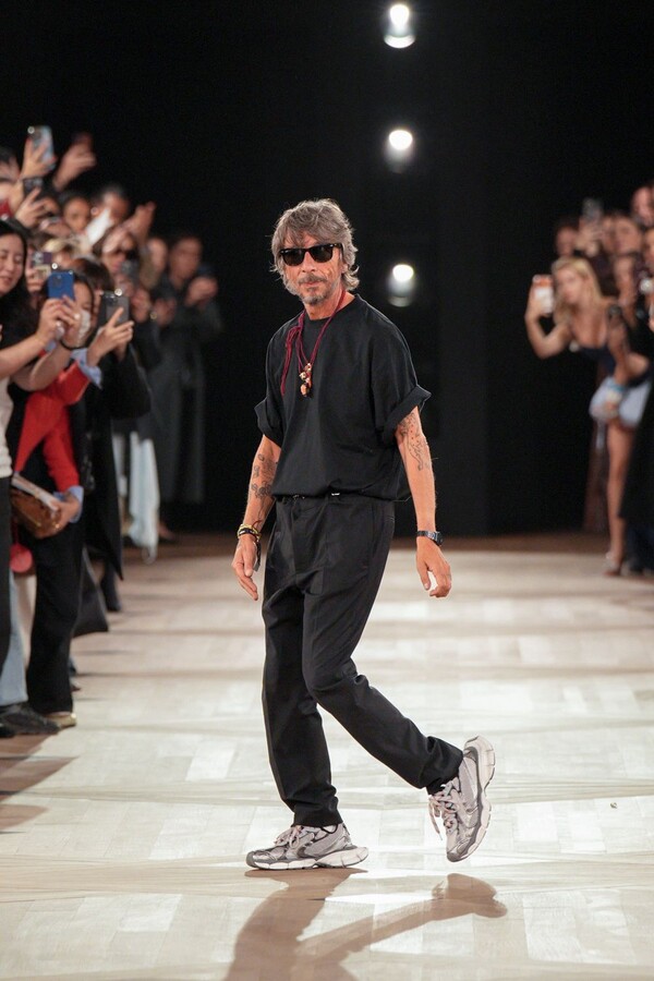 Pierpaolo Piccioli Balenciaga Na Novi Način, Ali Je li Zaista