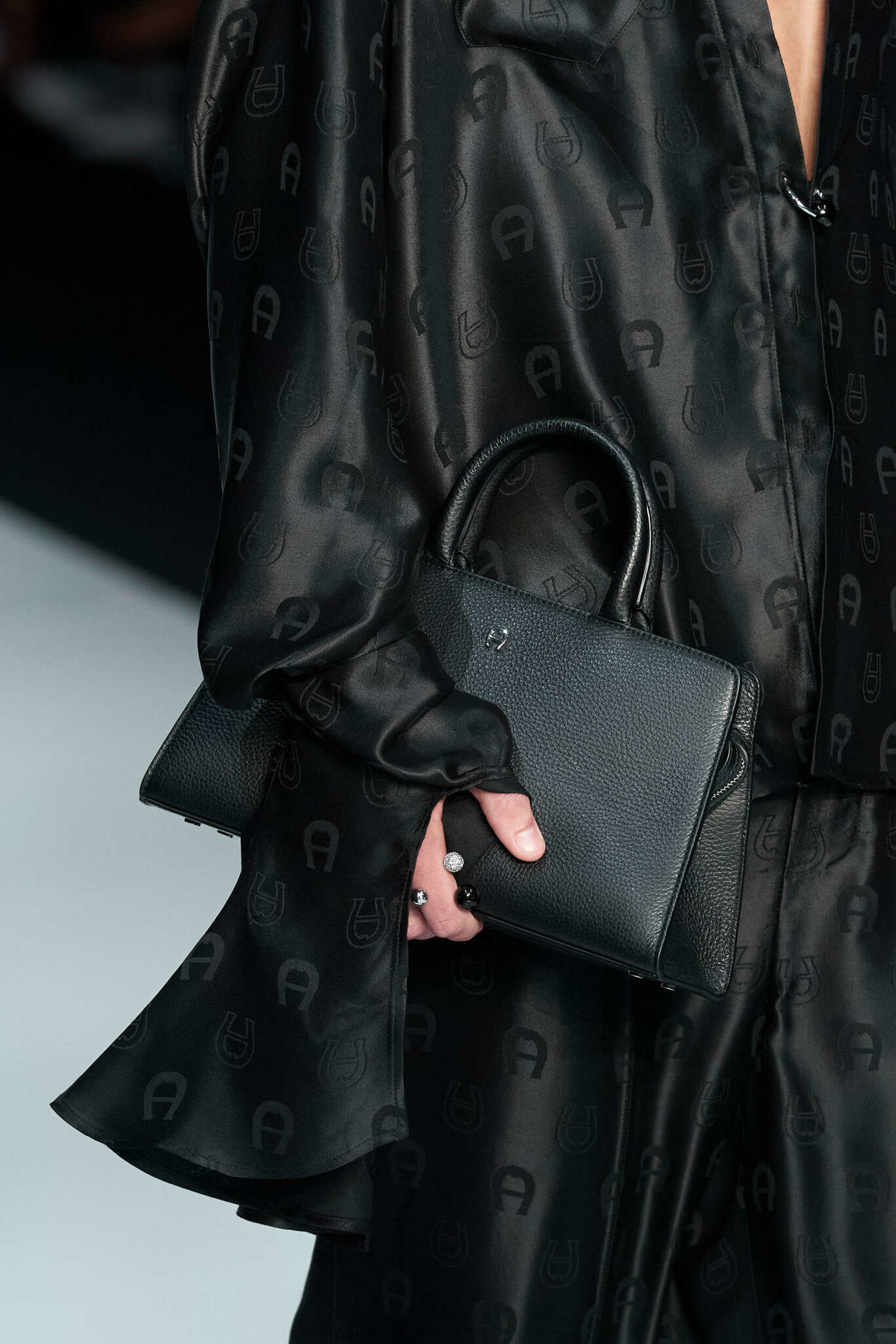 Prestižna torba Marka Aigner