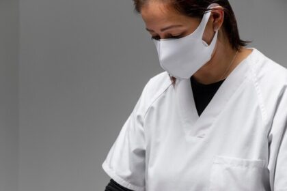 Žena nakon tretmana lica 23 2148906477