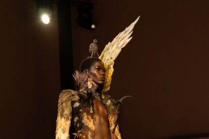 Schiaparelli Proljeće 2026 Agonija I Ekstaza Haute Couture Kao živa umjetnost