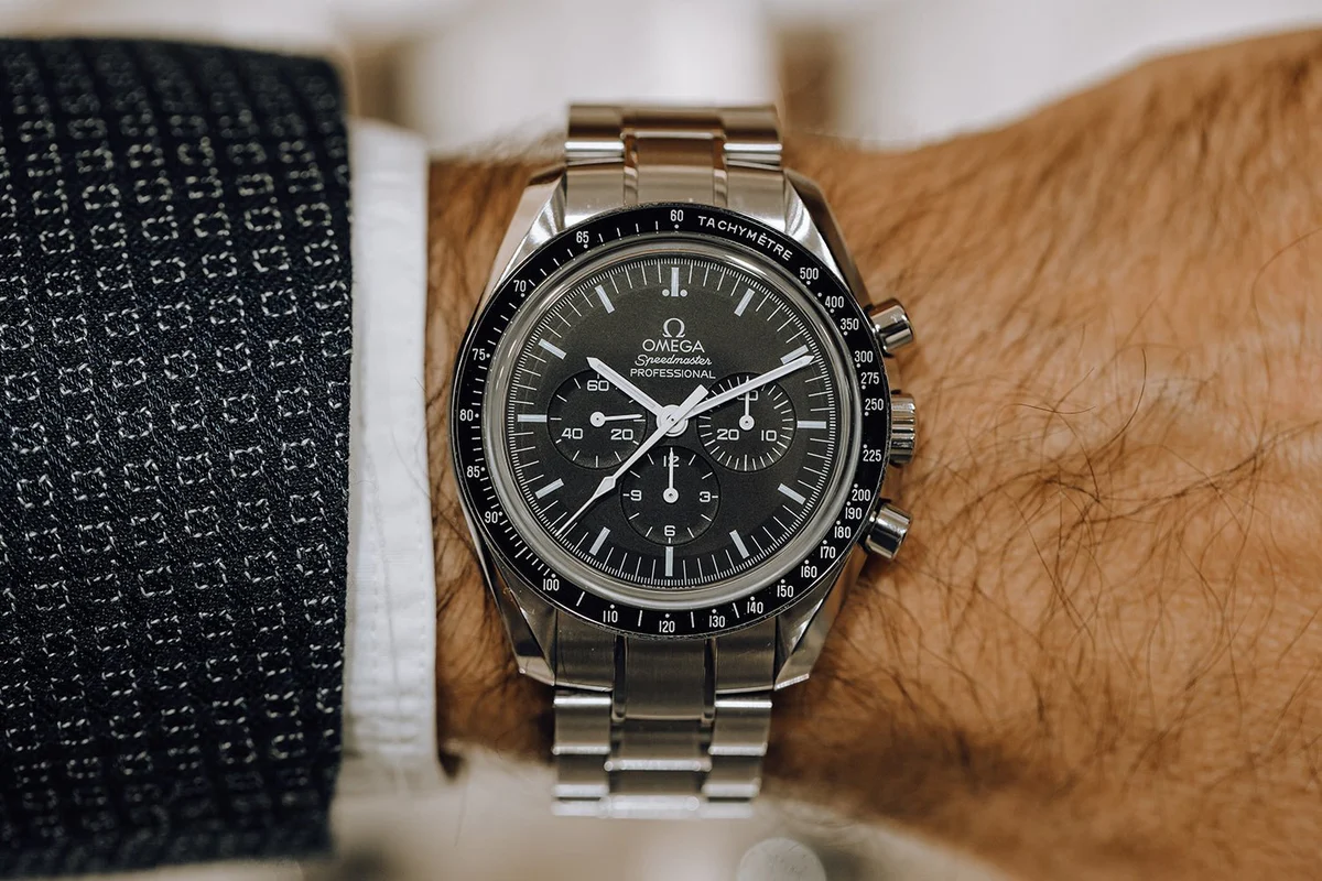 Omega Speedmaster Moonwatch Sat