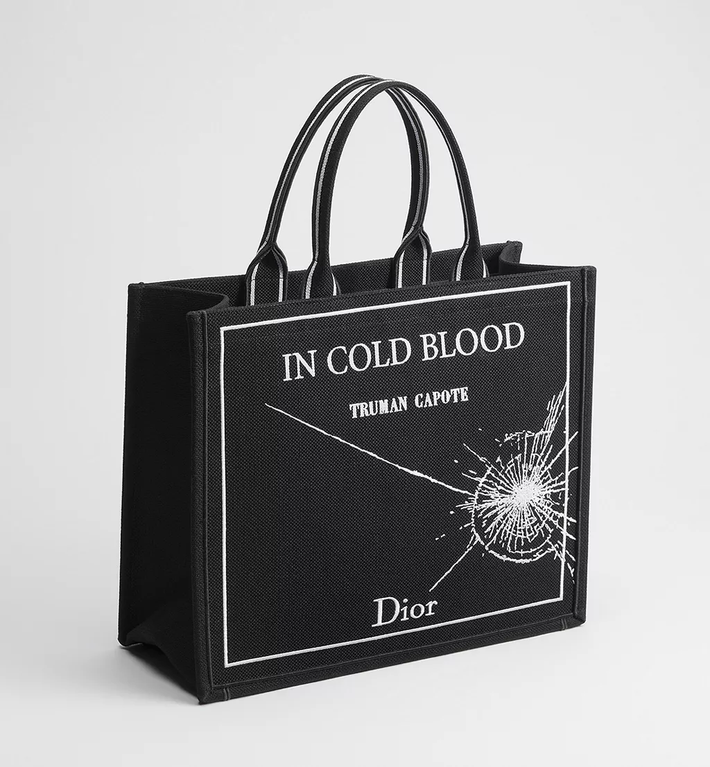 Dior Book Tote Kad knjiga postane moda64