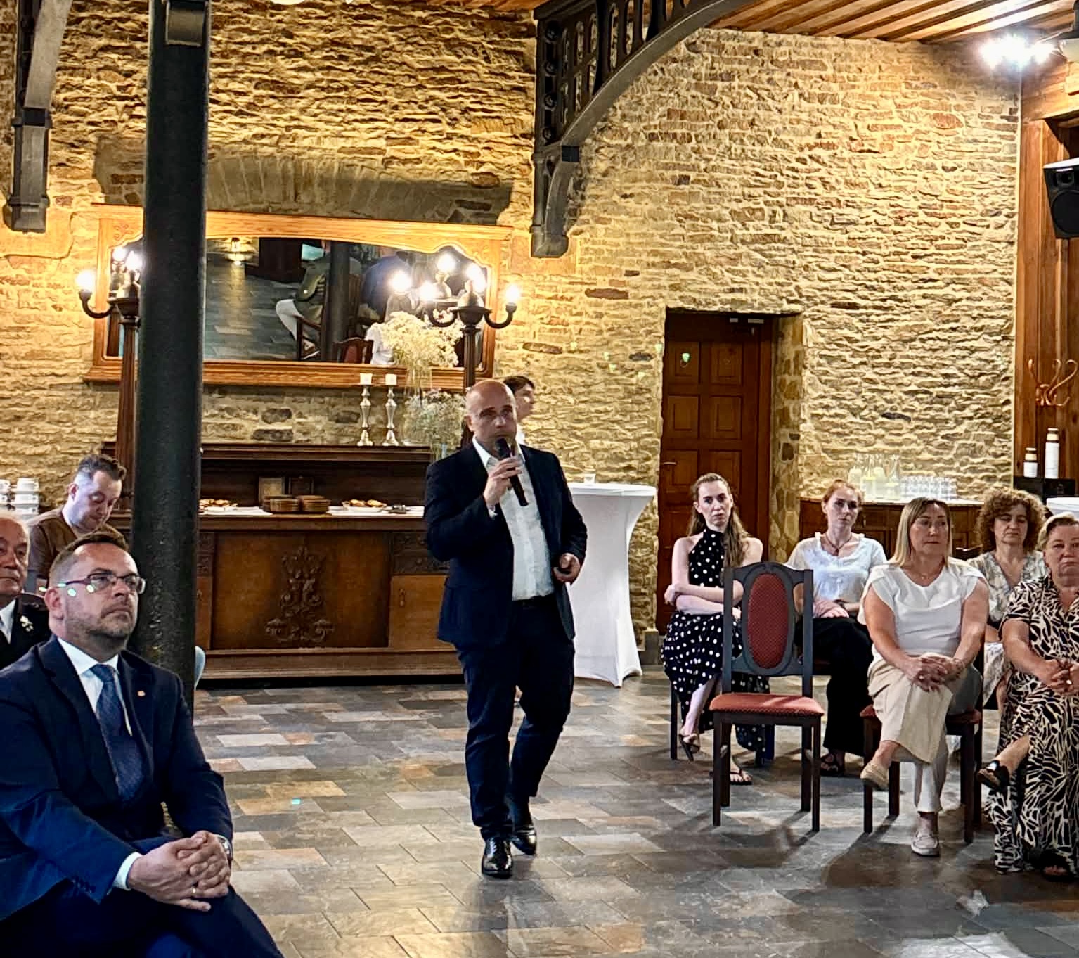 Službeno Otvorenje Kupolastih Kuća Arkadiusz Tomczyk