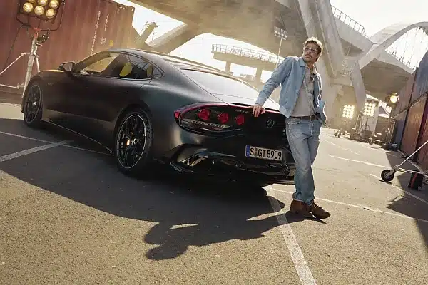 Brad Pitt i Mercedes Amg2